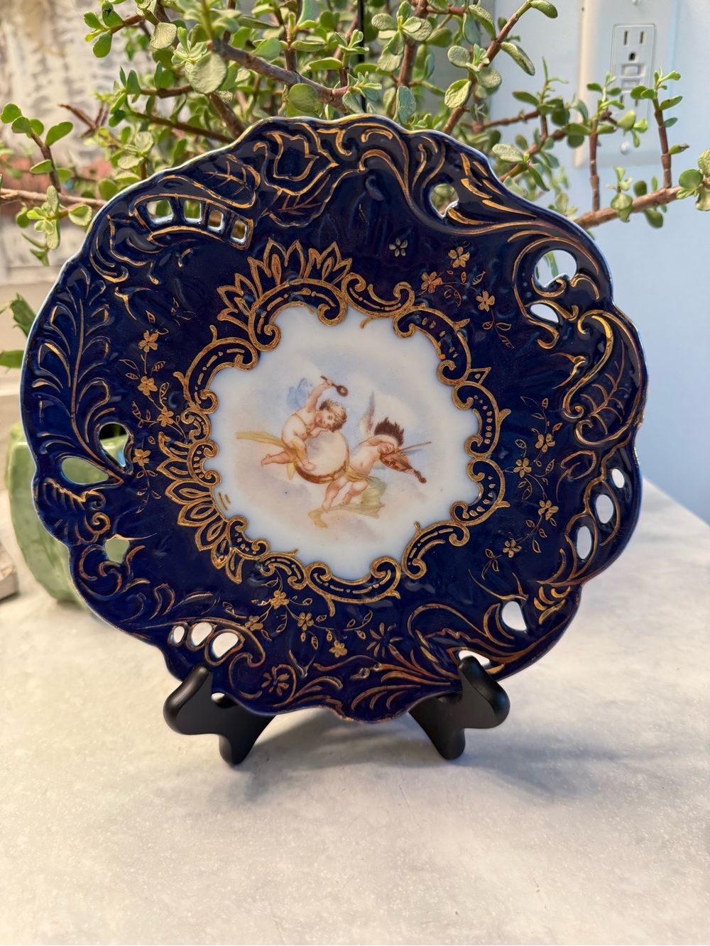 Von Schierholz Porcelain Plate With Cherubs